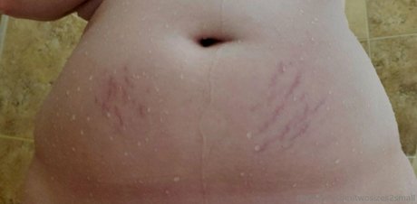 twosizes2small アートモデル 写真