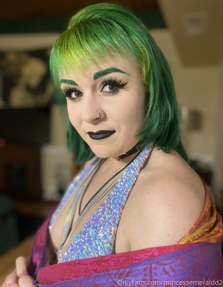 princessemeraldd2 裸のスター 画像