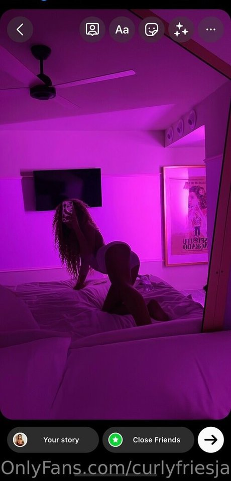 curlyfriesjazzz セクシーモデル 写真