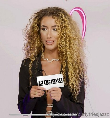 curlyfriesjazzz ポルノスター アート 画像