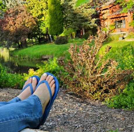 only feetpc2022 アダルト女優 画像