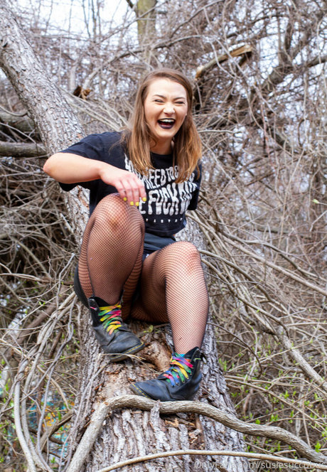 susiesuccubus 高品質のポルノスター 画像