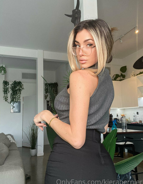 kierabernier ポルノモデル 写真
