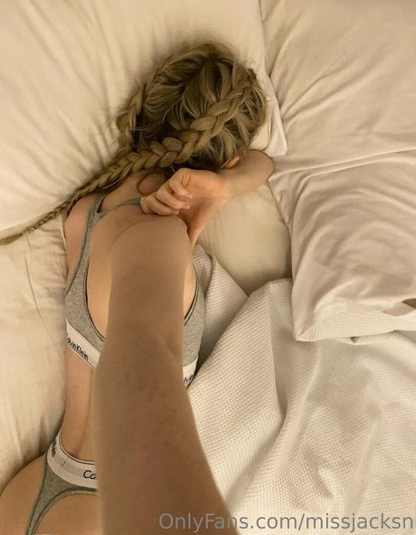 missjacksn ホットなモデル 写真