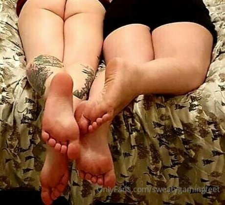 sweatygamingfeet ポルノスター 写真