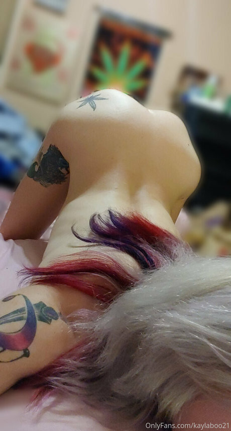 足の動画 オンリーファンズ 限定 画像