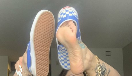 黒檀の指入れオンリーファンズ 無料セクシー 画像