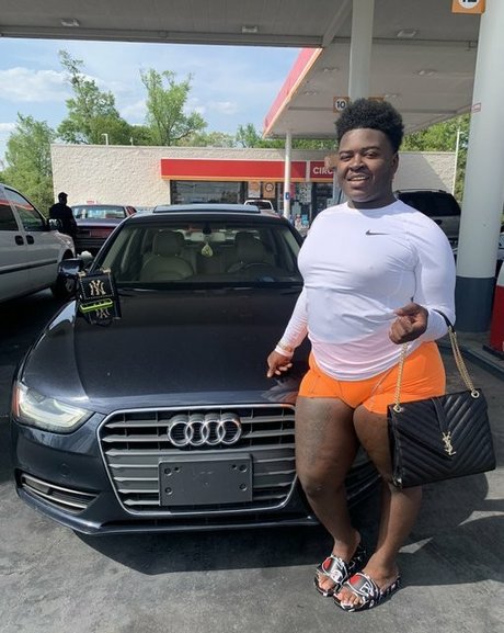 Chocoloate wraith HDポルノスター 画像