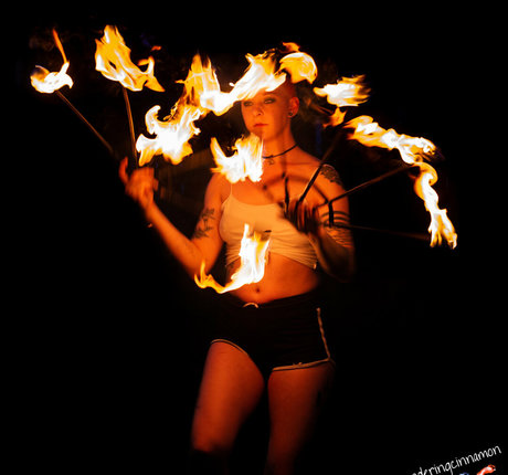 ティーンランジェリーオンリーファンズ アートポルノ ギャラリー