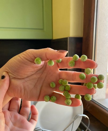 zhanna v 高品質モデル ギャラリー