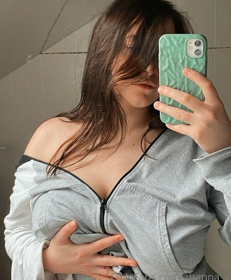 zhanna v アートモデル 画像