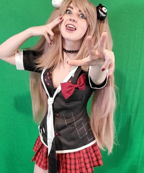 デカ尻ティーンオンリーファンズ ポルノグラフィック 写真