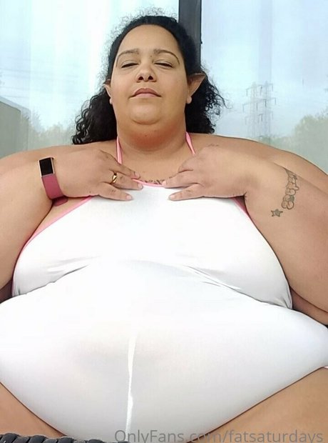 fatsaturdays ポルノ女優 写真