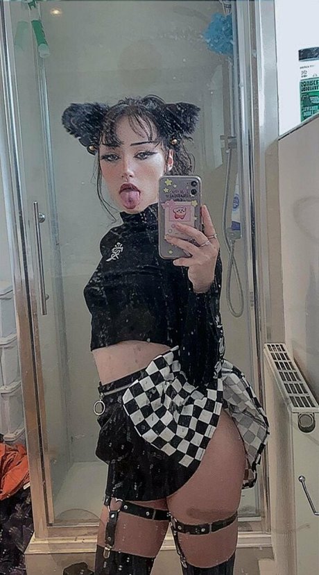 sweet little hunni セックス女優 写真