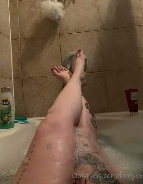 ミラーセルフィーオンリーファンズ 無料裸 写真