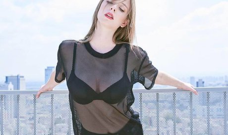 baileyss 裸のスター 画像