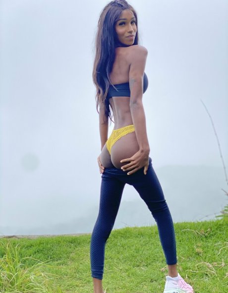 victoriacarolino 完璧なポルノスター 写真