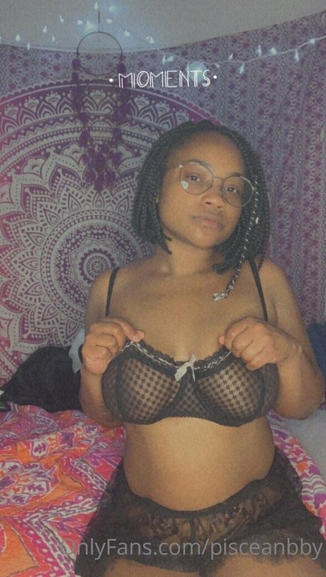 pisceanbby エロティックなポルノスター 写真