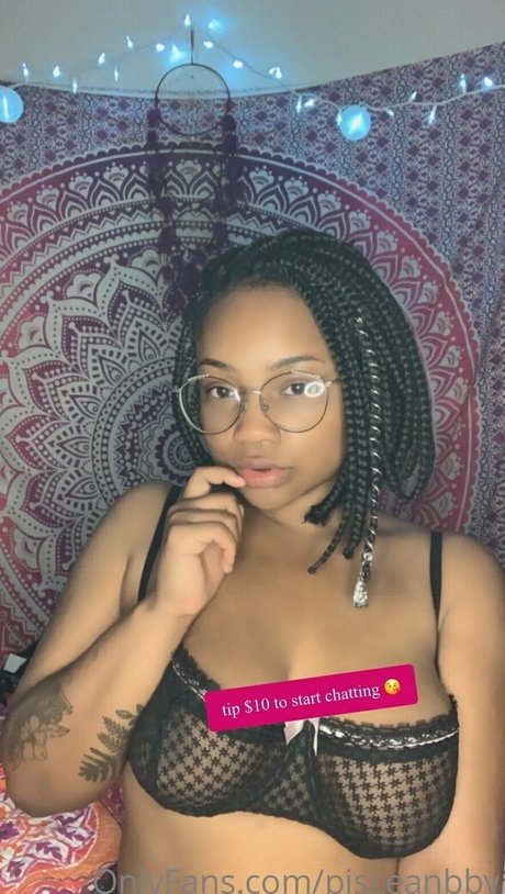 pisceanbby ポルノスター 写真