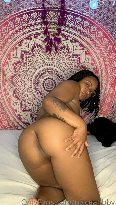 pisceanbby ポルノモデル 画像