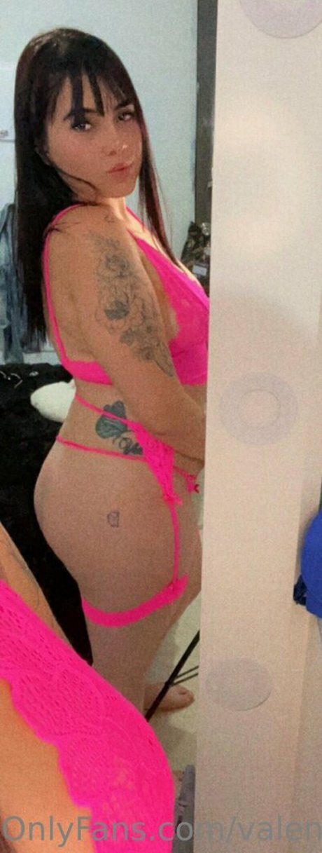 valencaroangelita エロティックモデル 写真