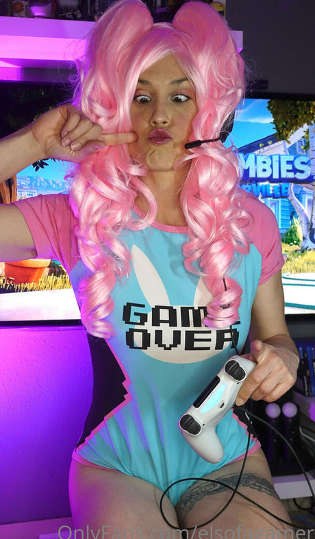 最もホットなティーンオンリーファン xxx ギャラリー