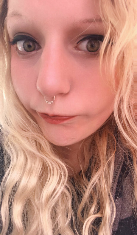 hollynicolebtch 無料のポルノスター 写真