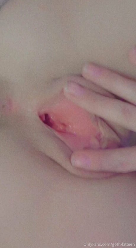 アンダーグラウンドオンリーファンズ HD 写真