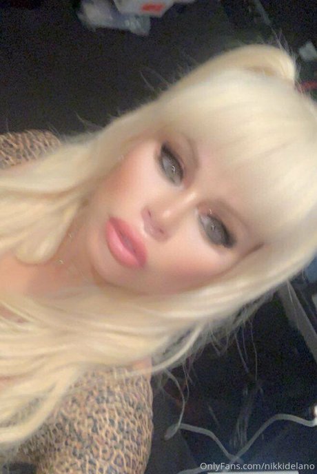 nikkidelano エロティック女優 写真