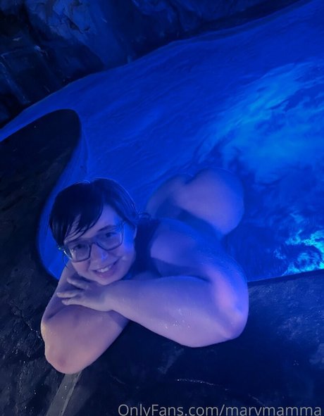 marvmamma セックス女優 写真