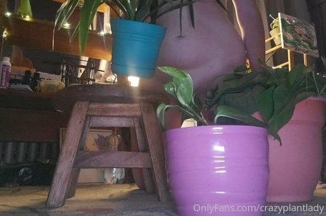 crazyplantlady 独占女優 写真