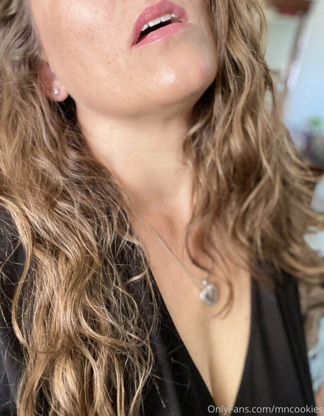 フィットネスガールズオンリーファンズ 美しいxxx 写真