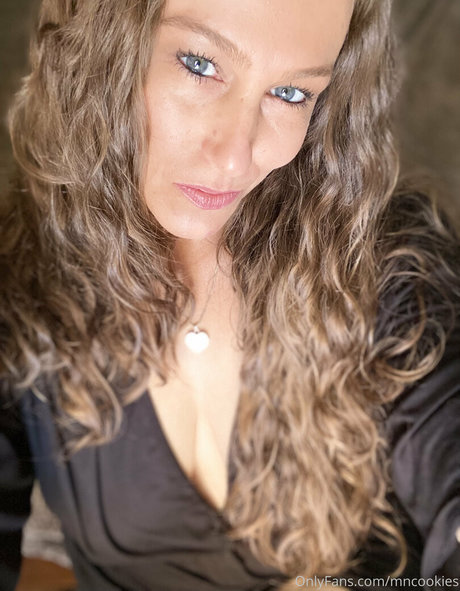 mncookies ヌードモデル 写真