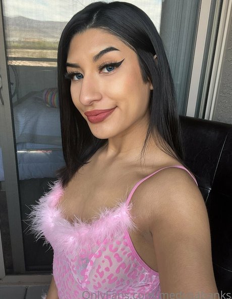 熟女オーガズムオンリーファンズ 裸 画像