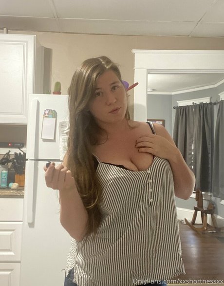 xxshortnessxx エロティックなポルノスター 画像