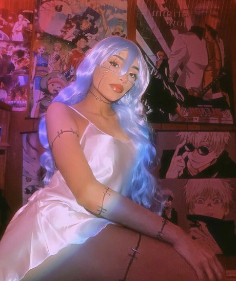 Ariel Stone セクシーモデル 写真