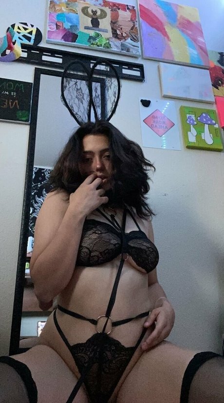 tiny punker 完璧な女優 画像