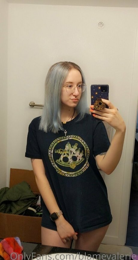 コスプレオナニーオンリーファンズ セクシーヌード 写真