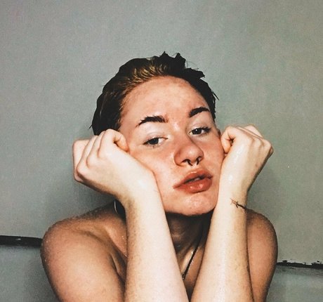 黒人看護師オンリーファンズ ホットxxx ギャラリー