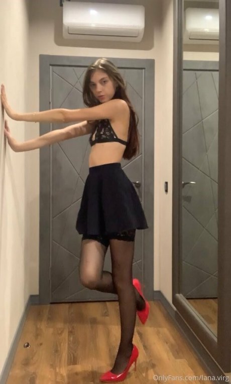 アウトドア 熟女 オンリーファンズ ホット 写真