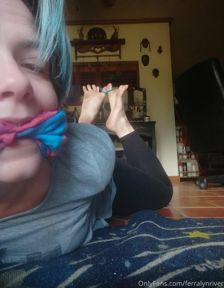 POVオンリーファン ポルノ 画像