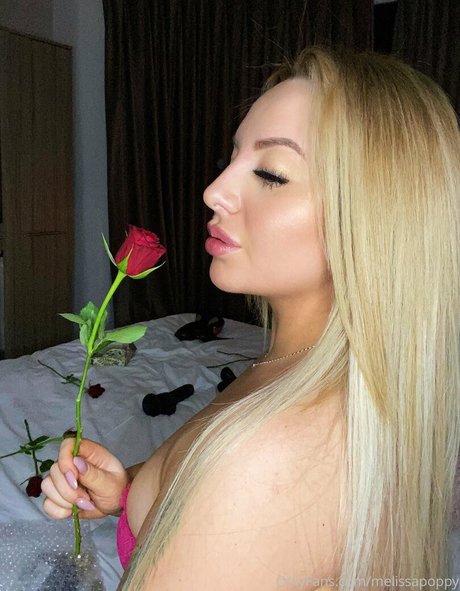 ぽっちゃりカップルオンリーファンズ セックス 画像