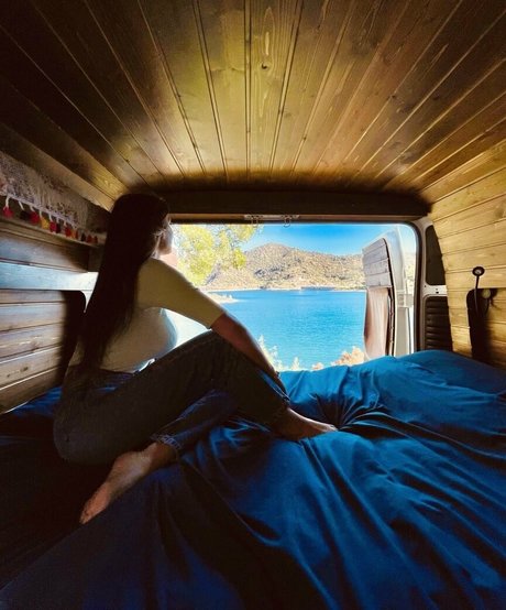 Lara Moreno 高品質のスター ギャラリー