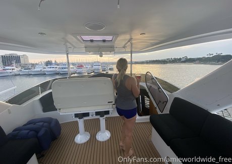 最もホットなティーンオンリーファン セクシーxxx 写真