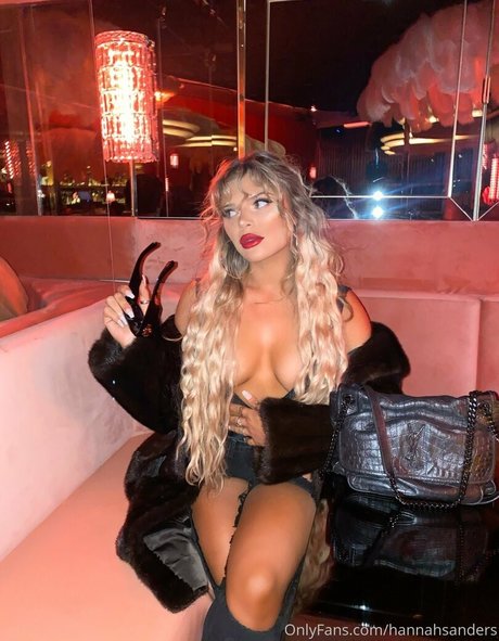 アナルコスプレオンリーファンズ 裸 写真