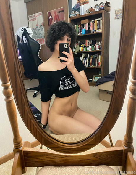 ArabianIliad セクシーモデル ギャラリー