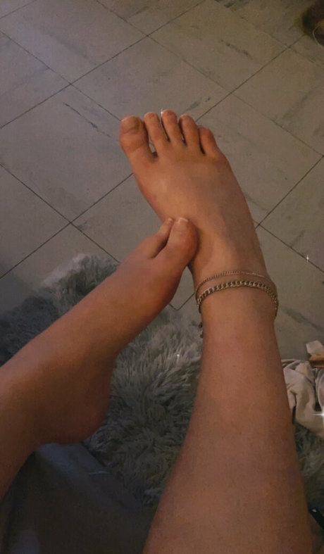 ランジェリーヌードオンリーファンズ 無料ヌード ギャラリー