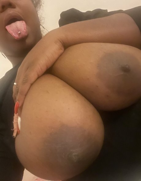 asia falchi 素敵なポルノスター 写真