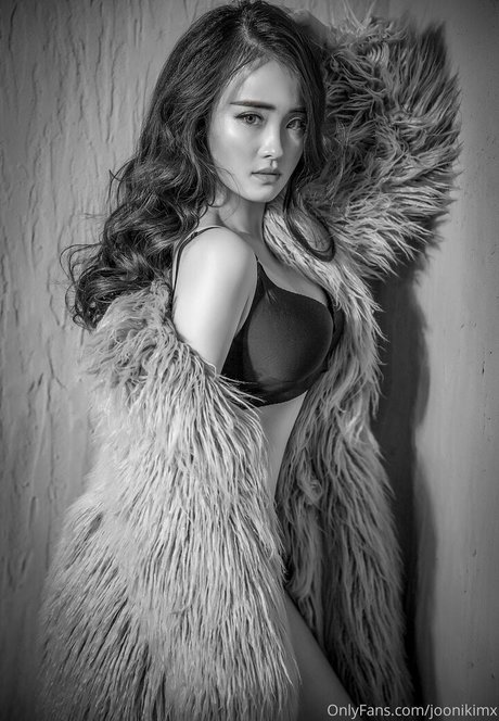 LGBTオンリーファン ホットヌード 写真