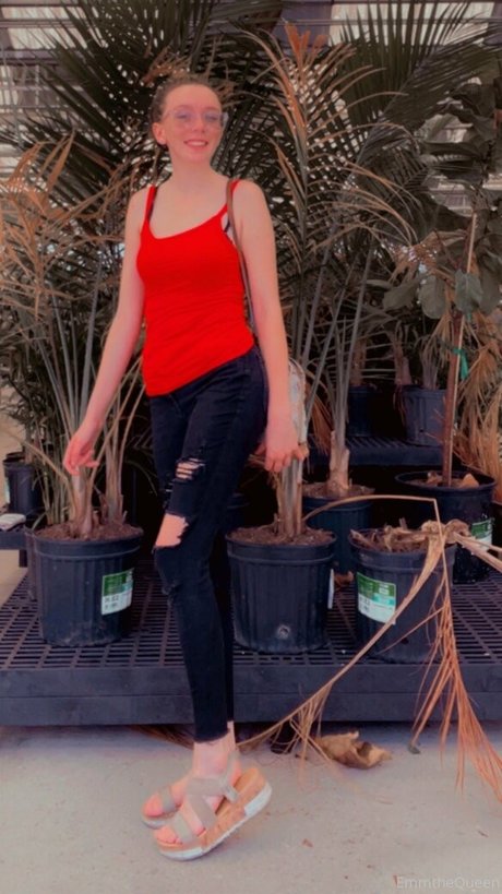 曲線美の女の子オンリーファンズ アダルト 画像